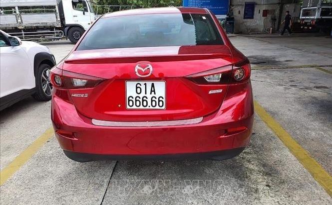 Chủ nhân xế hộp biển số 666.66 đã bán xe sau khi "chở người yêu đi chơi được mấy vòng"