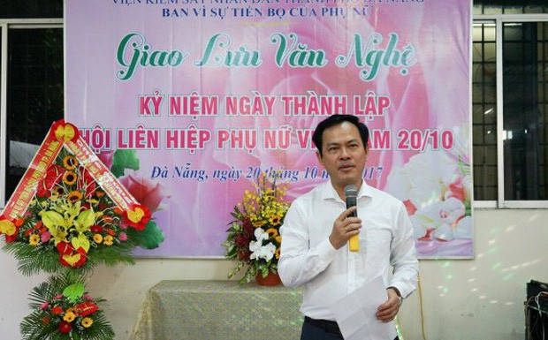 Nguyên Phó Viện trưởng VKSND Đà Nẵng ép hôn, sàm sỡ bé gái trong thang máy mới được cấp thẻ luật sư
