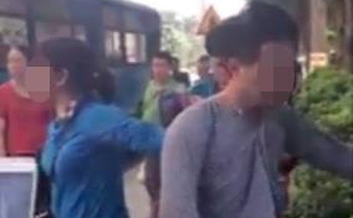 Vụ người đàn ông bị tố sờ ngực phụ nữ trên xe buýt 103A ở Hà Nội: Phụ xe nói gì?