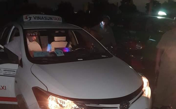 Lời khai của 2 thanh niên dùng dao cứa cổ tài xế taxi Vinasun cướp tài sản