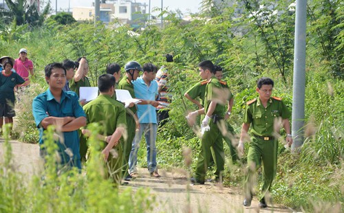 Nghi án tài xế xe ôm bị sát hại, bỏ xác tại mương nước ở Sài Gòn