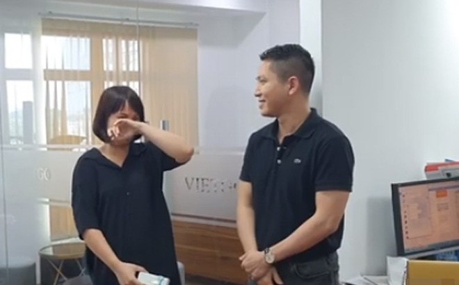 Nữ nhân viên văn phòng ở Hà Nội bất ngờ được sếp tặng quà trị giá gần 1 tỷ đồng