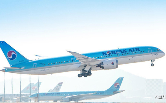 Tiếp viên đường bay quốc tế hãng hàng không lớn nhất Hàn Quốc nhiễm virus corona mới