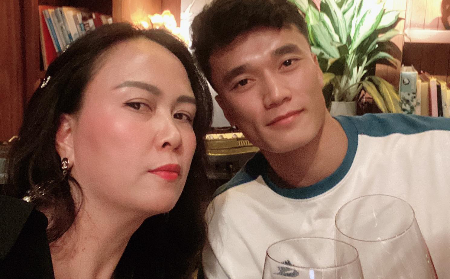 Phượng Chanel gặp gỡ cầu thủ Bùi Tiến Dũng, Tiến Linh
