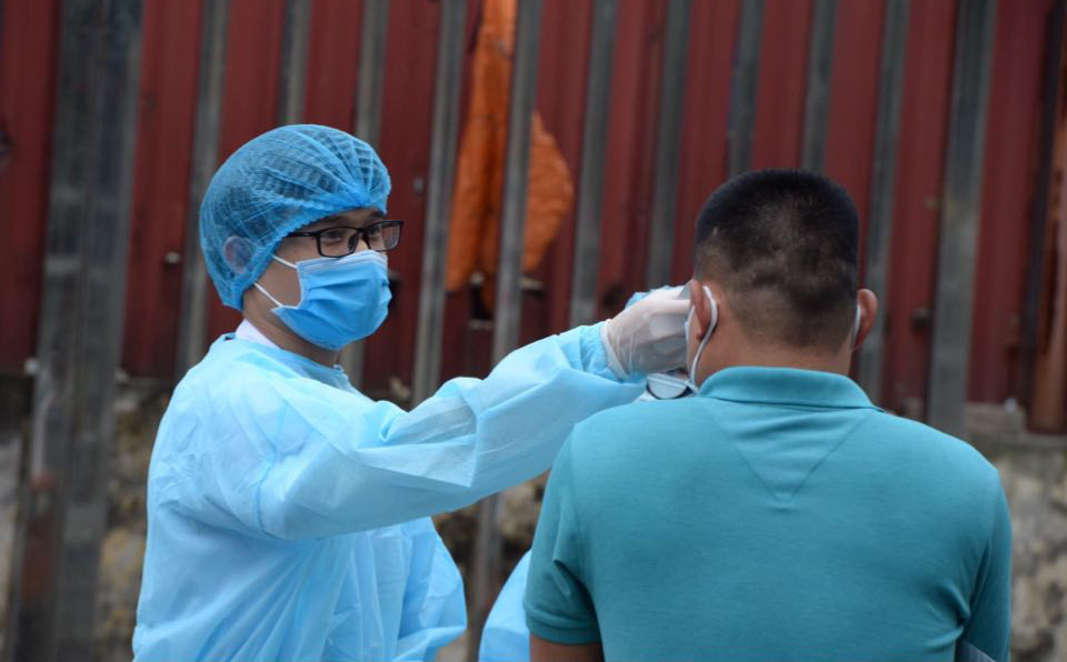 Thêm 9 ca nhiễm Covid-19 mới tại Việt Nam trong đó có 1 phóng viên