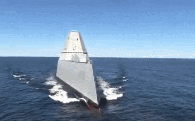 Vì sao Hải quân Mỹ buộc phải biến tàu chiến tàng hình Zumwalt thành khu trục hạm tên lửa?