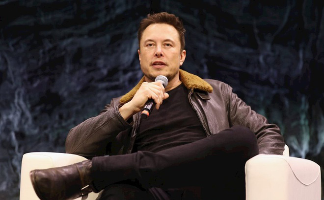 Bị buộc tội bán phá giá dich vụ vận chuyển vũ trụ, Elon Musk đáp lại Giám đốc Cơ quan Vũ trụ Nga: Tên lửa các ông chỉ sử dụng được 1 lần!