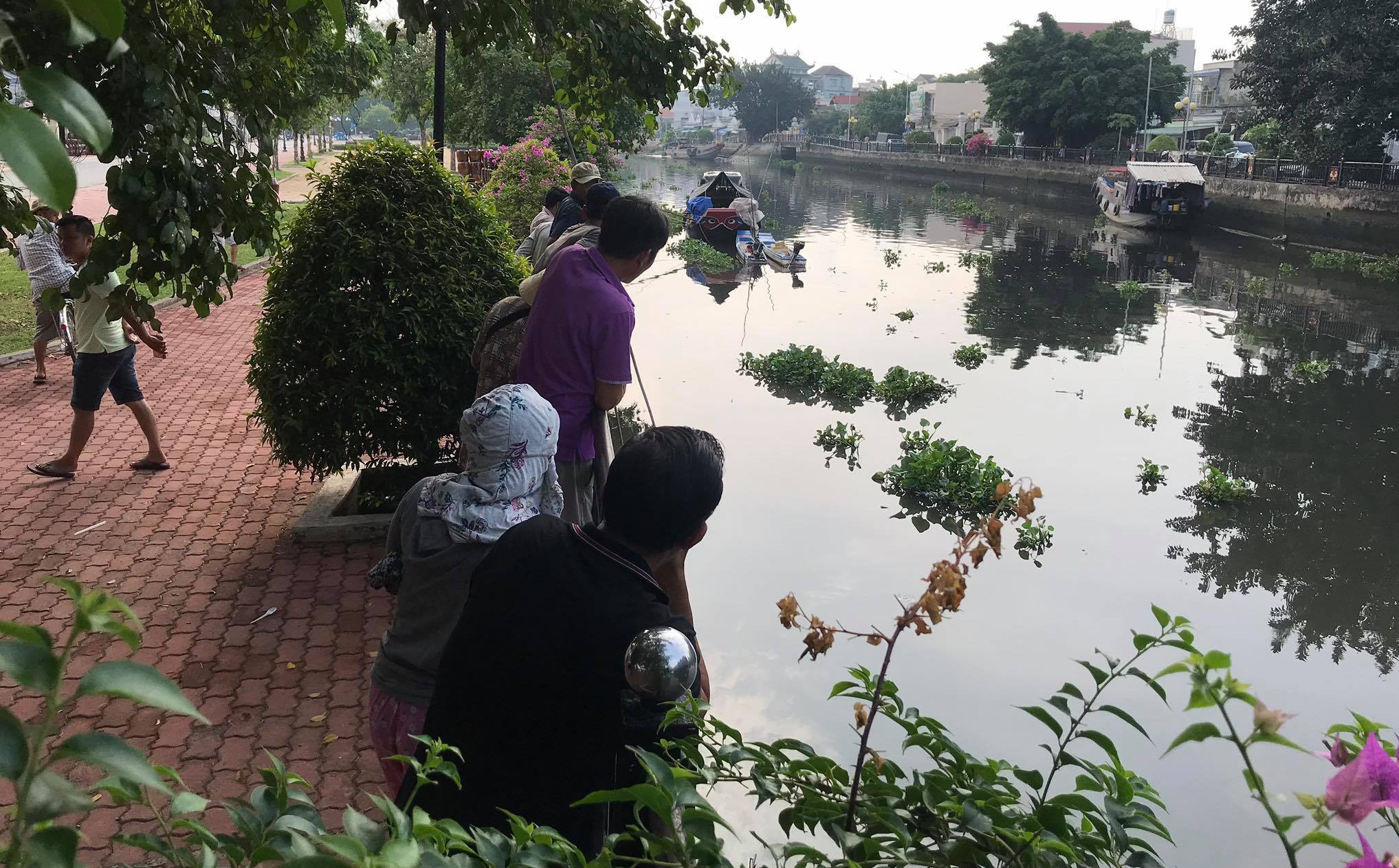 Phát hiện thi thể nam giới đang phân huỷ, nổi trên sông Sài Gòn