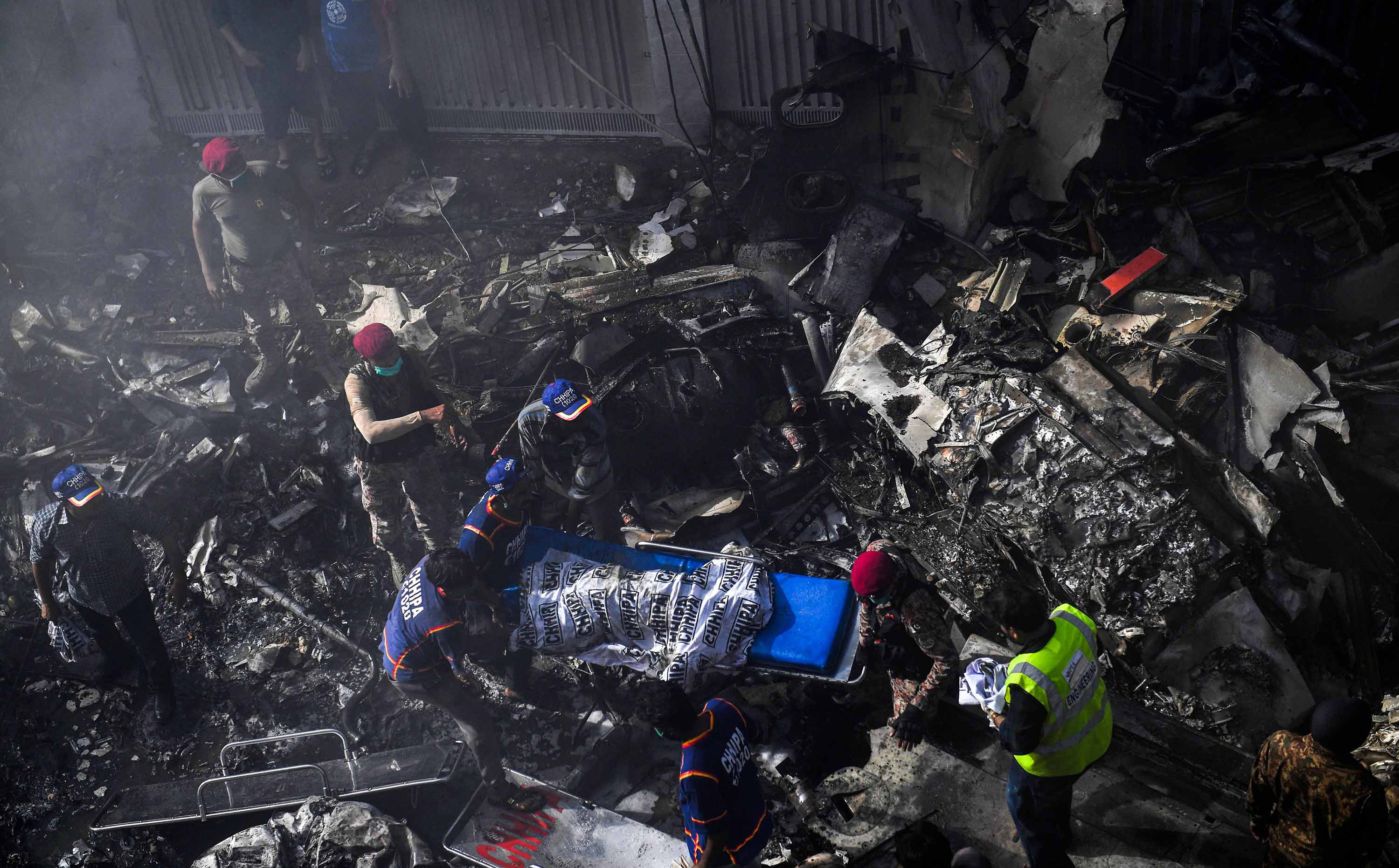 Pakistan: Máy bay rơi làm hơn 100 người thiệt mạng, thủ tướng Imran Khan ra lệnh điều tra nguyên nhân