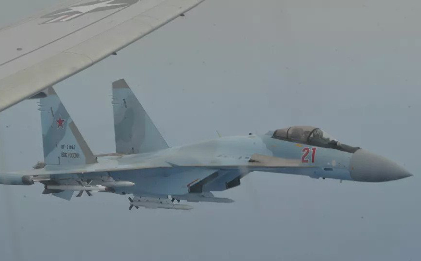 Su-35 Nga &quot;uy hiếp&quot; máy bay tuần thám P-8A Mỹ: 65 phút đối đầu đầy kịch tính