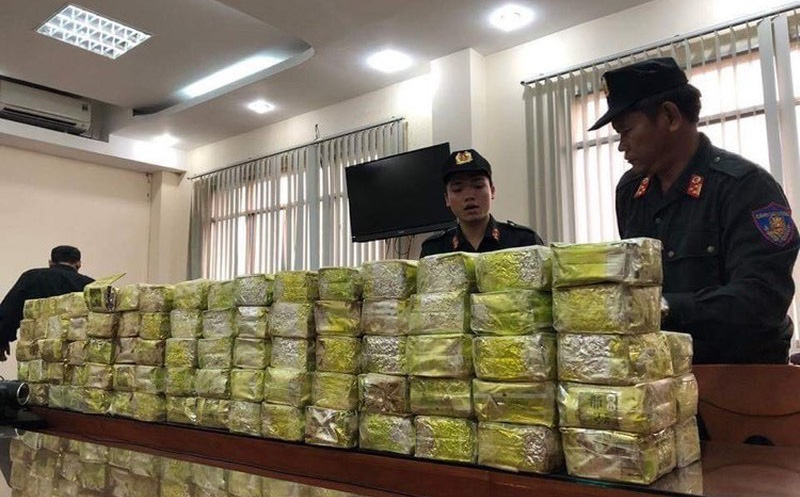 Người đàn ông Đài Loan vận chuyển gần 317 kg ma túy, xin 