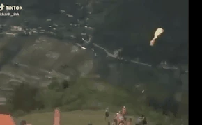Phi công chuyên nghiệp rơi dù lượn ở Yên Bái: 