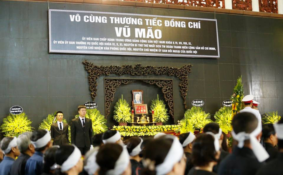 Chủ tịch QH Nguyễn Thị Kim Ngân, Thủ tướng Nguyễn Xuân Phúc tiễn biệt ông Vũ Mão