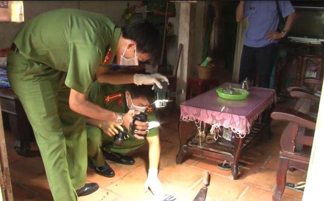 Phát hiện cặp vợ chồng tử vong bất thường trong căn nhà khoá trái cửa ở Tuyên Quang