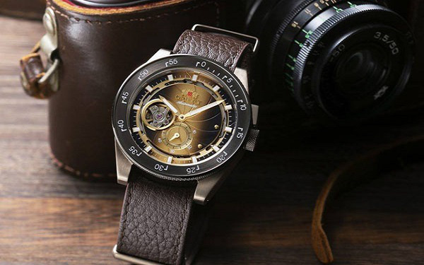 "Điểm danh" 5 mẫu đồng hồ nam lộ cơ đẹp xuất sắc tại Galle Watch
