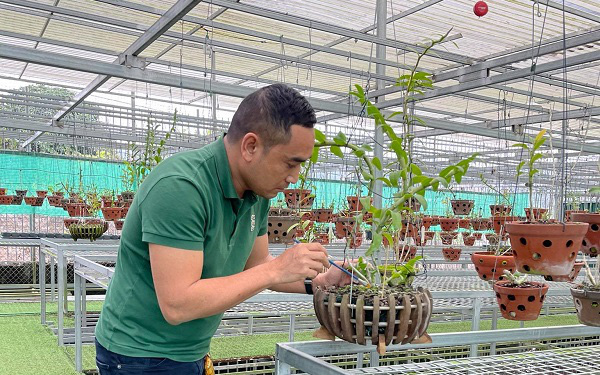 Nguyễn Tiến Huy - Ông chủ sở hữu 3 vườn lan ở Hòa Bình