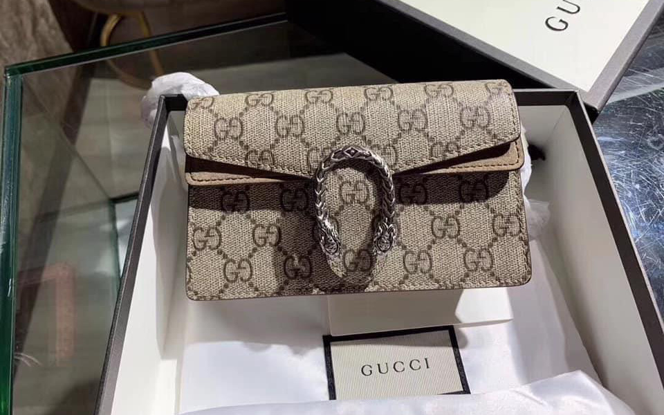 Shop túi Mai Anh Trần mang tới cho các bạn trẻ đa dạng trong sự lựa chọn túi xách và balo