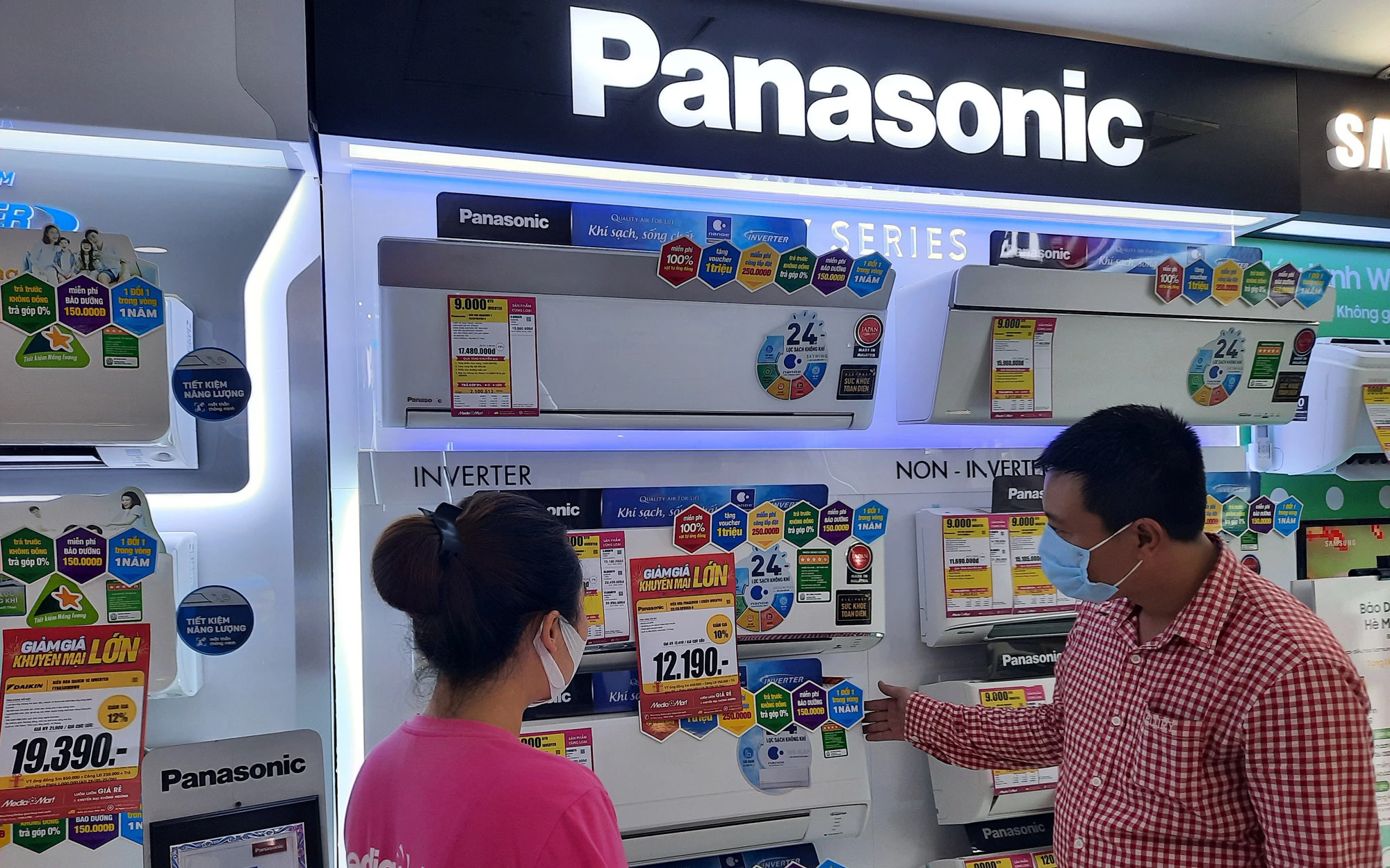 Tháng vàng Panasonic: Mua điều hòa giảm đến 2 triệu, bao trọn phí tại MediaMart