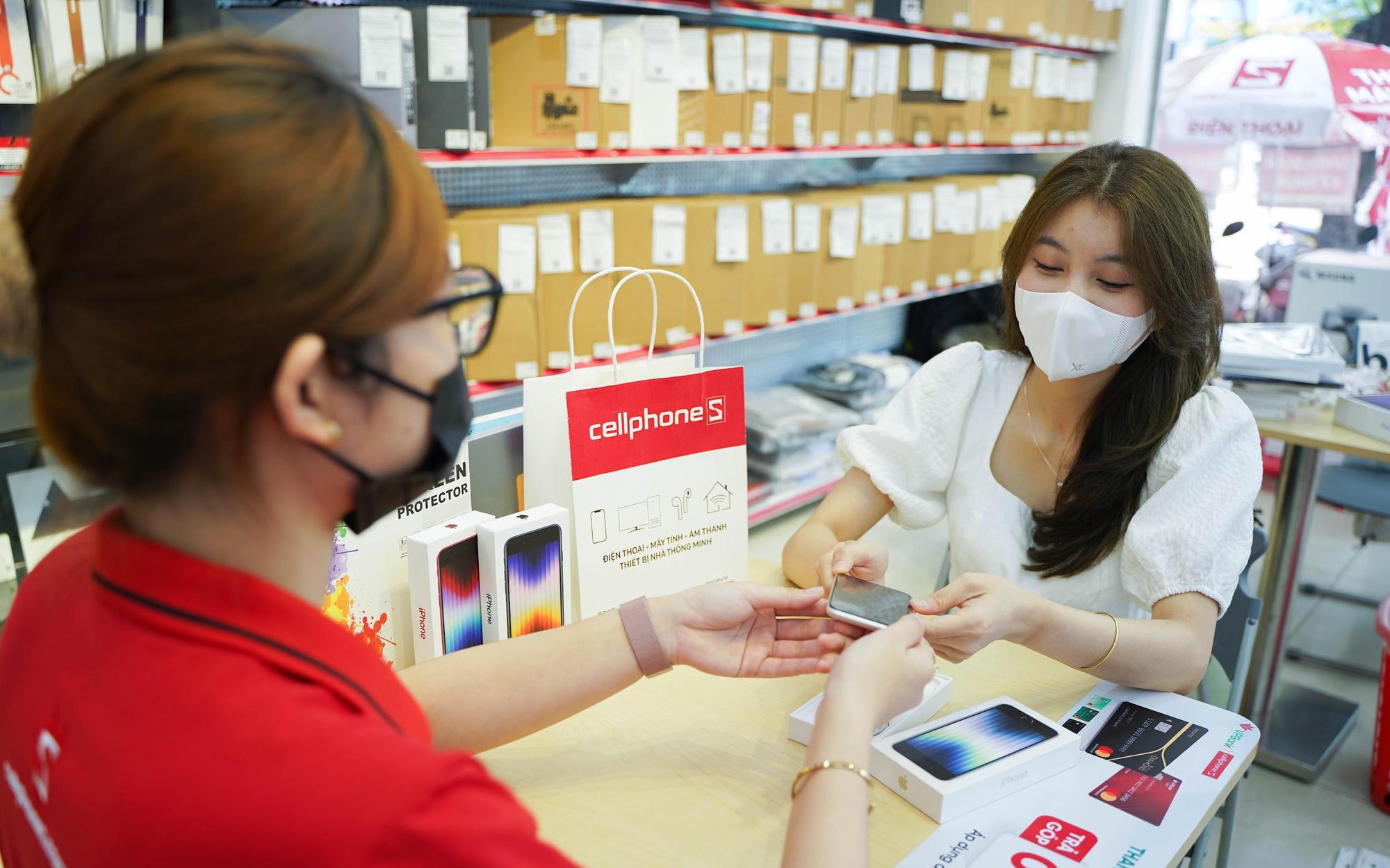 Chào mùa hè, loạt iPhone chính hãng giảm sốc đến vài triệu!