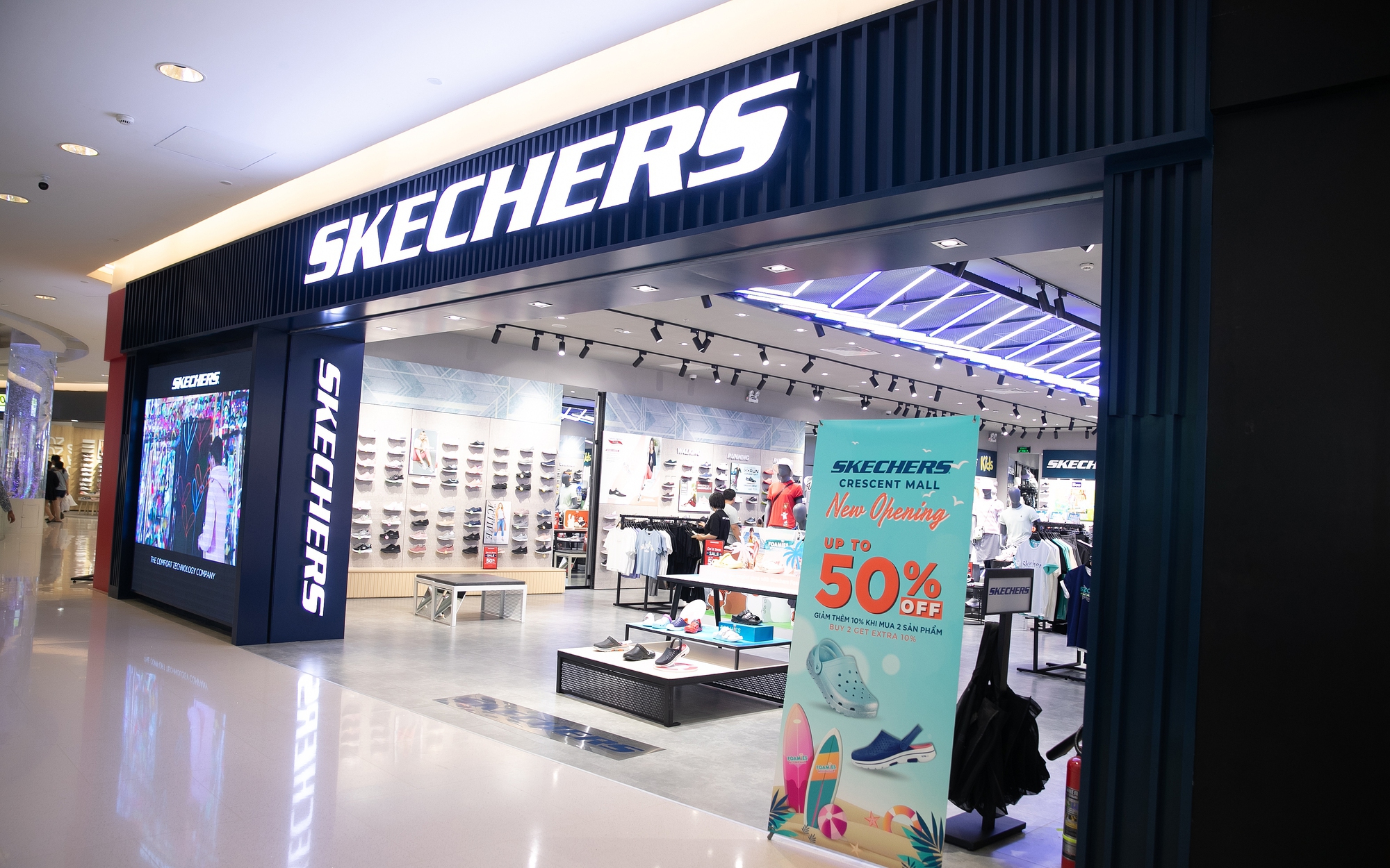 Skechers khai trương cửa hàng mới tại Crescent Mall