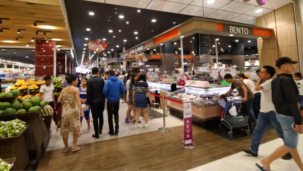 Thailands Central Retail leads rush of global retailers to Vietnam - Ảnh 2.