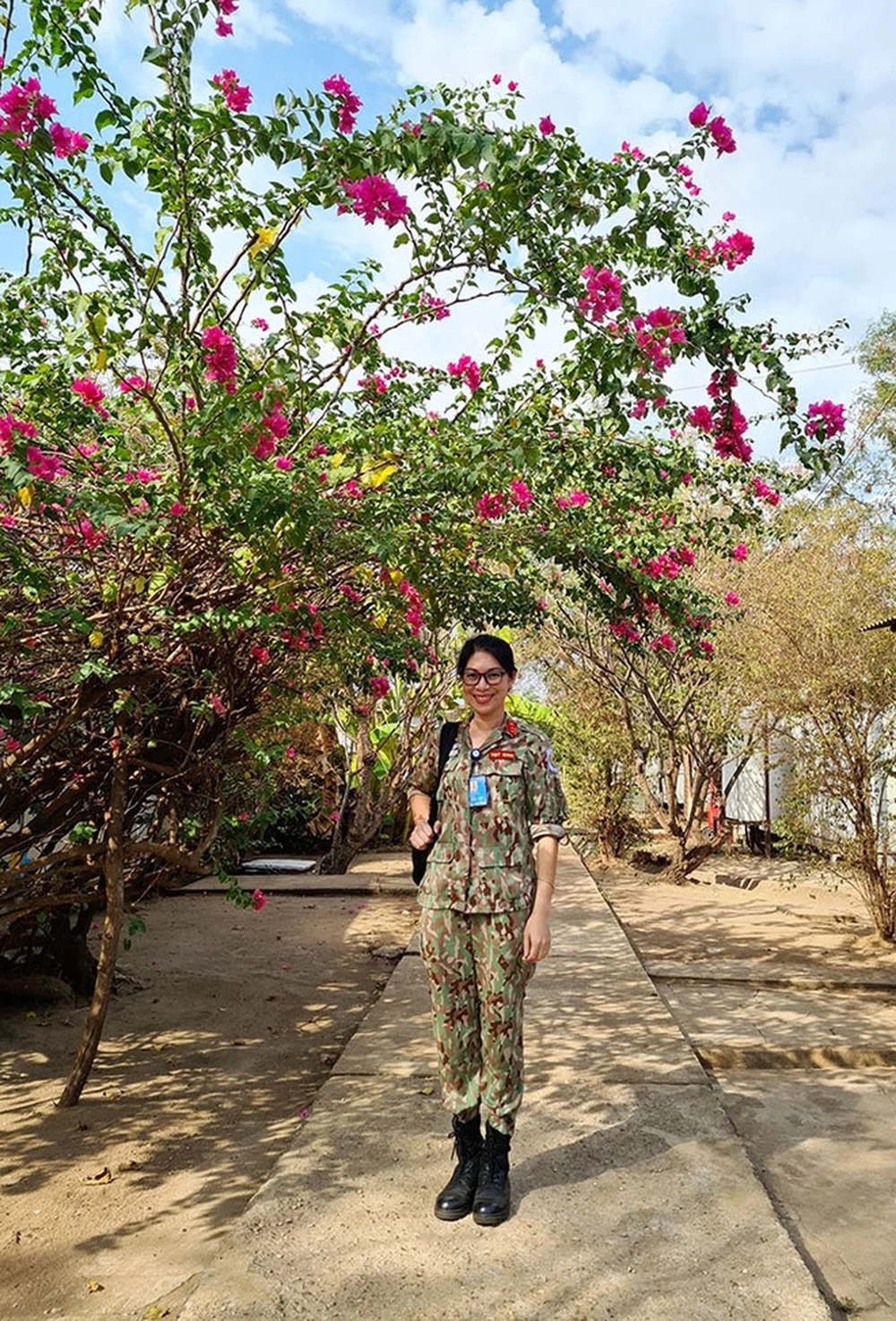 Làm nhiệm vụ ở Châu Phi, nữ Trung Tá Việt khiến đồng nghiệp nước bạn nể sau một thử thách - Ảnh 6.