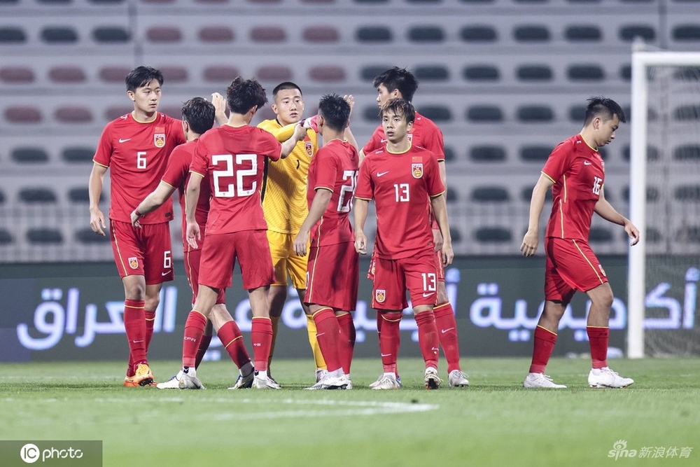 Bỏ giải châu Á, bóng đá Trung Quốc tụt hạng nặng nề, rơi xuống cùng nhóm với… Brunei - Ảnh 1.