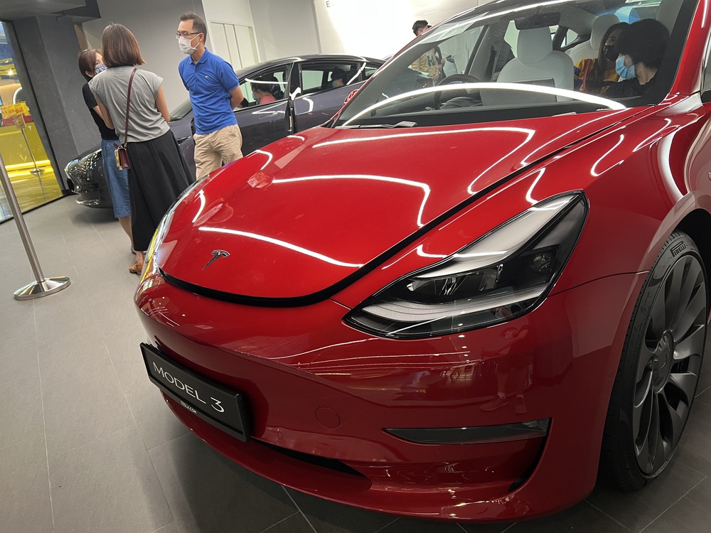 Trải nghiệm xe điện Tesla: Tất cả hoàn hảo, trừ một chi tiết - Ảnh 2.