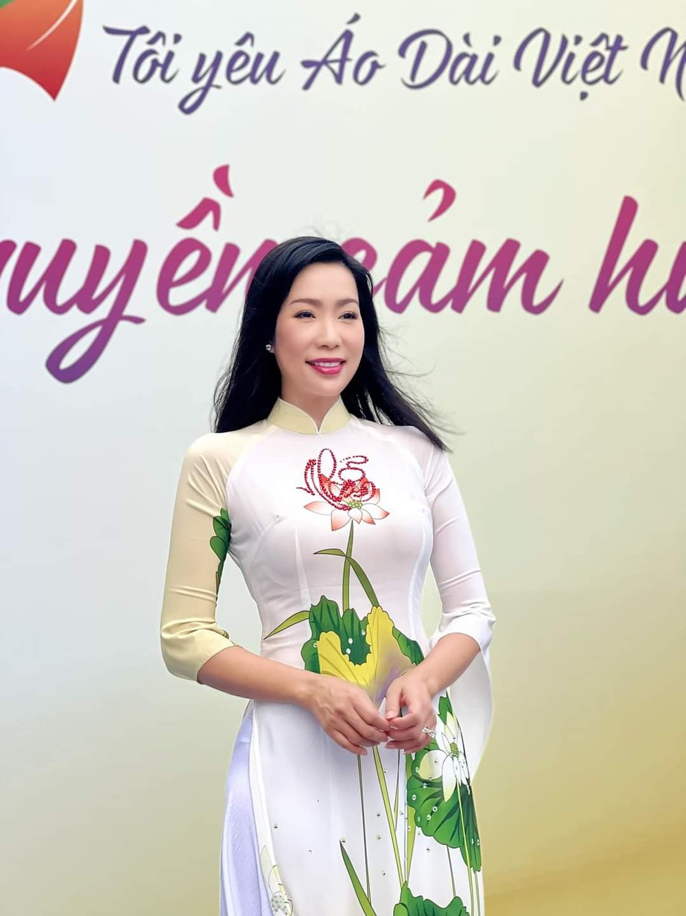 Trịnh Kim Chi: Đầu tư 1,5 triệu thi Hoa hậu Việt Nam và cuộc sống viên mãn bên chồng con - Ảnh 2.