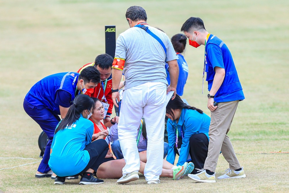 VĐV Việt Nam bật khóc đau đớn vì bị đối thủ Malaysia chơi xấu, mất huy chương đáng tiếc - Ảnh 7.