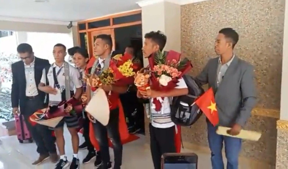Dự lễ mừng công tại quê nhà, người hùng Timor Leste mang theo món quà đáng nhớ từ Việt Nam - Ảnh 1.