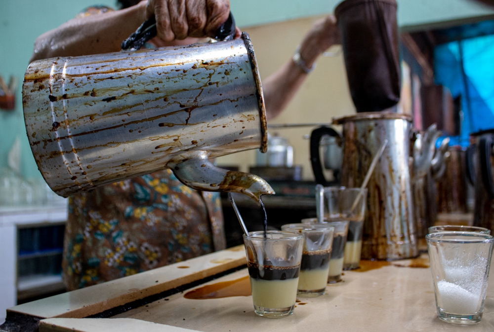 Quán cà phê vợt cuối cùng ở Biên Hòa: Chốn đi về của tín đồ cà phê suốt 35 năm - Ảnh 5.