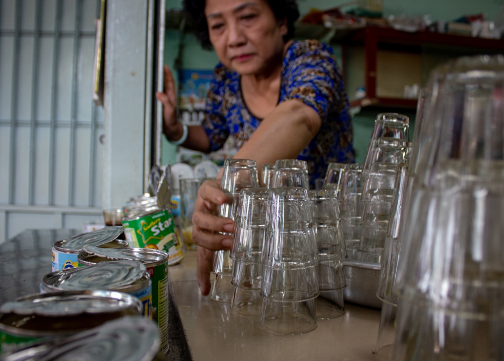 Quán cà phê vợt cuối cùng ở Biên Hòa: Chốn đi về của tín đồ cà phê suốt 35 năm - Ảnh 8.