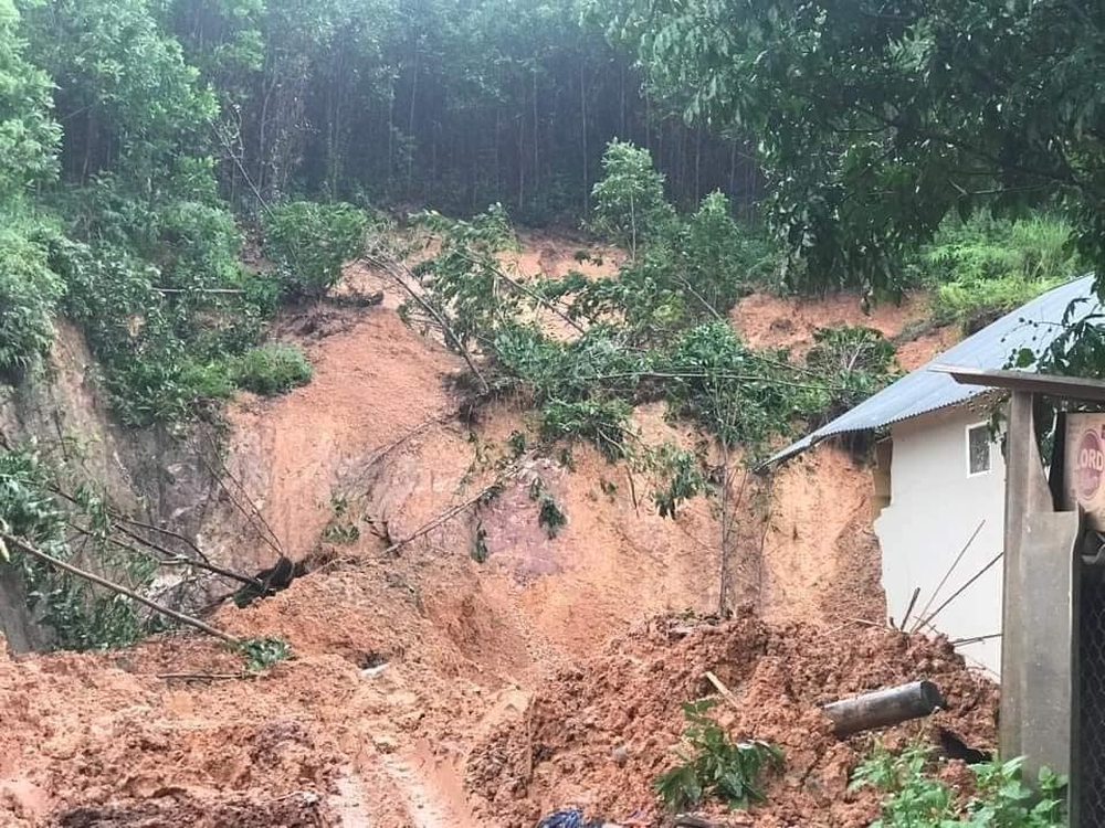 Mưa lớn gây sạt lở khiến 3 người tử vong ở Thái Nguyên - Ảnh 1. Mưa lớn gây sạt lở khiến 3 người tử vong ở Thái Nguyên - Ảnh 1.