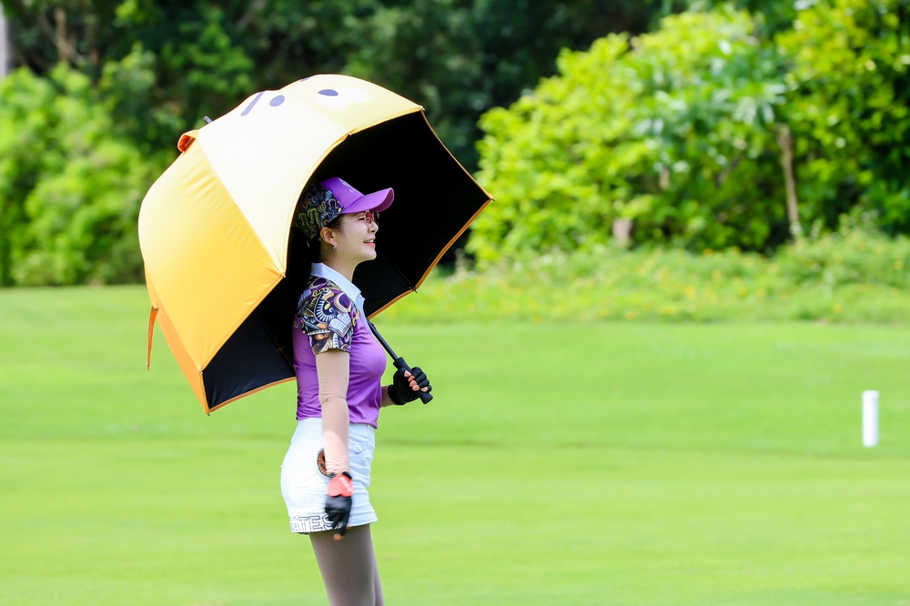 Loạt sao tham gia giải golf của siêu mẫu Thúy Hằng - Ảnh 8.