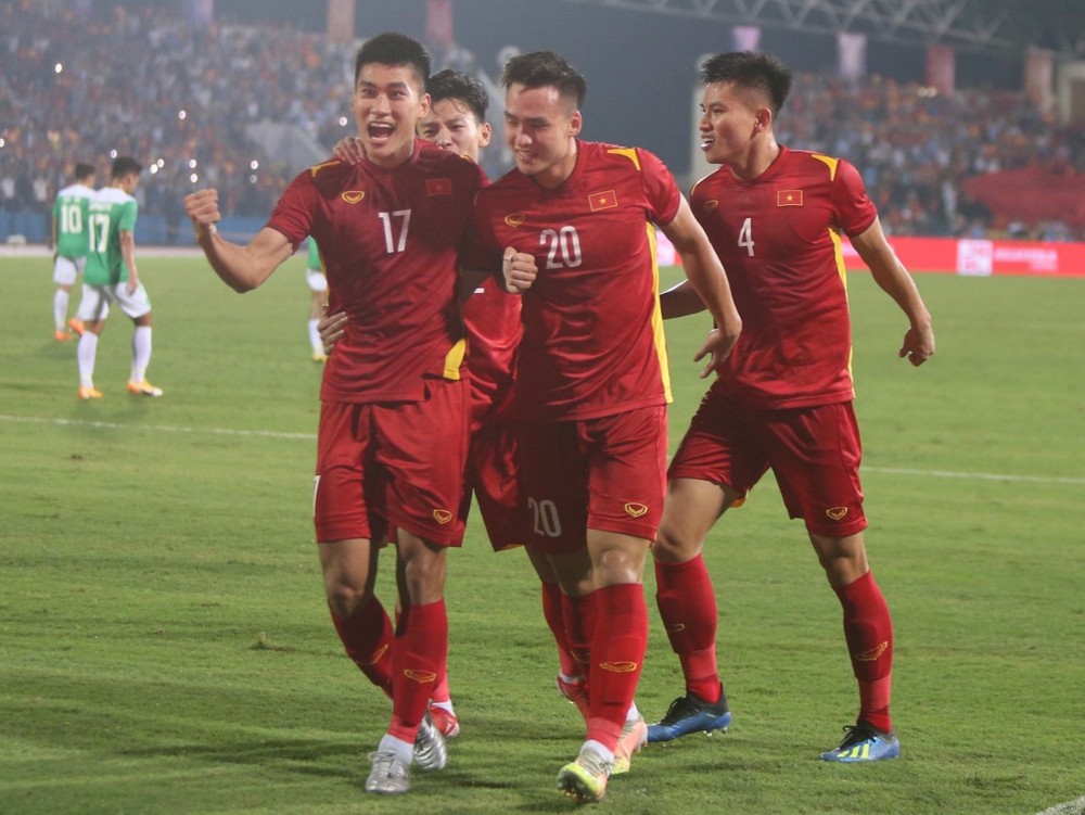 HLV Gong thay đổi thói quen của U23 Việt Nam, BLV Quang Tùng: Tôi có chút e ngại - Ảnh 2.