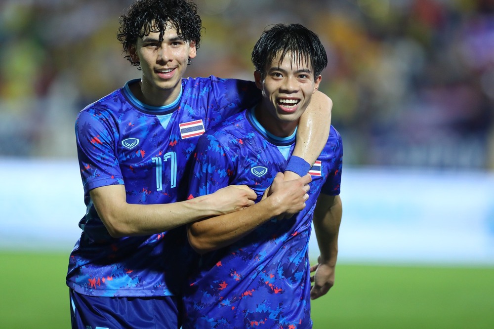 Hạ U23 Lào nhờ khoảnh khắc không ngờ tới, U23 Thái Lan né được U23 Việt Nam ở bán kết - Ảnh 3.