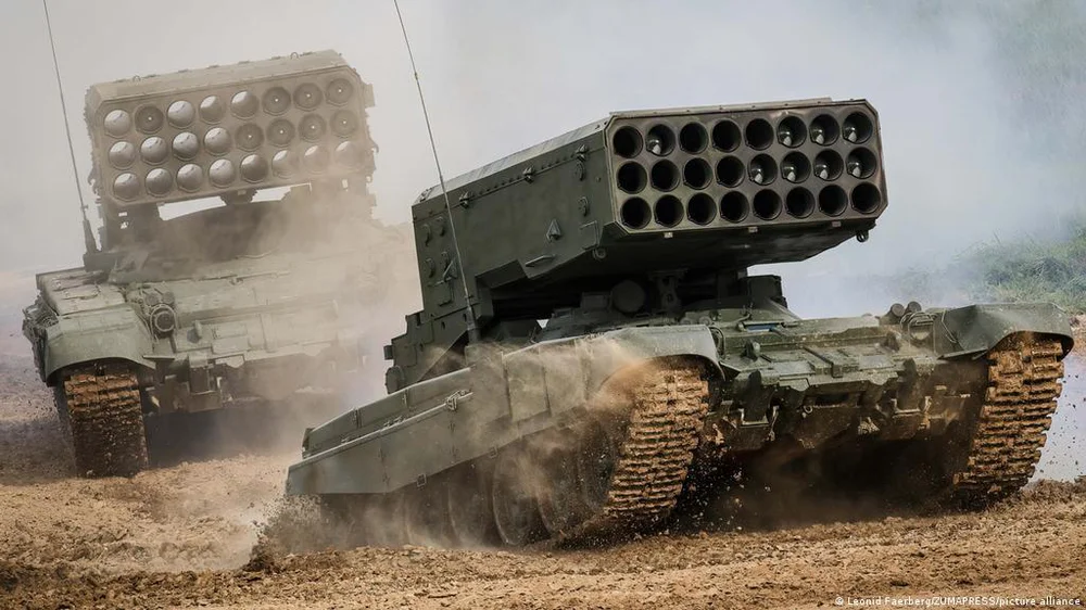 Thị phần xuất khẩu vũ khí xoay chuyển: Nga bất ngờ hụt hơi, nhiều quốc gia bứt tốc - Ảnh 1.