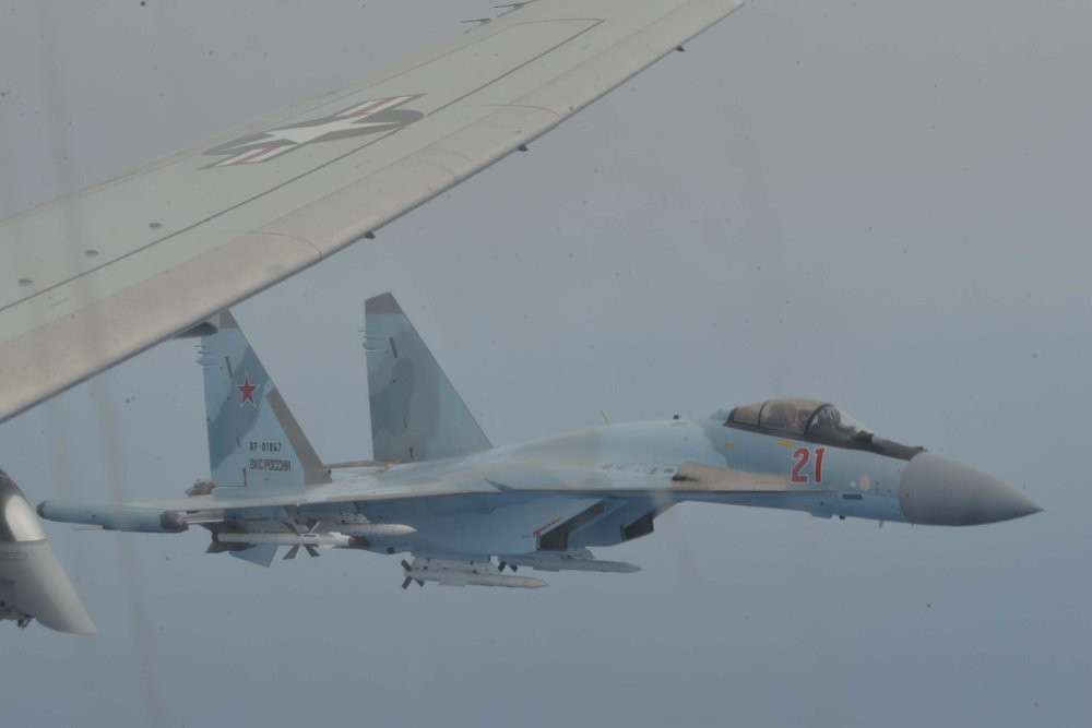 Tại sao sức mạnh của máy bay chiến đấu Su-35 Nga lại được nhân lên gấp bội? - Ảnh 2.