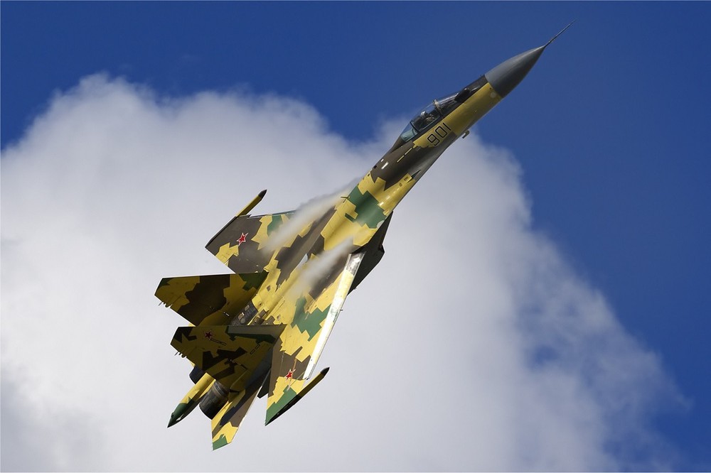 Tại sao sức mạnh của máy bay chiến đấu Su-35 Nga lại được nhân lên gấp bội? - Ảnh 1.