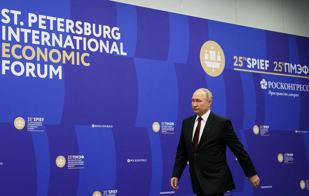 Ông Putin dự đoán về thiệt hại lớn của EU: Trừng phạt của phương Tây sẽ không thành công - Ảnh 2.
