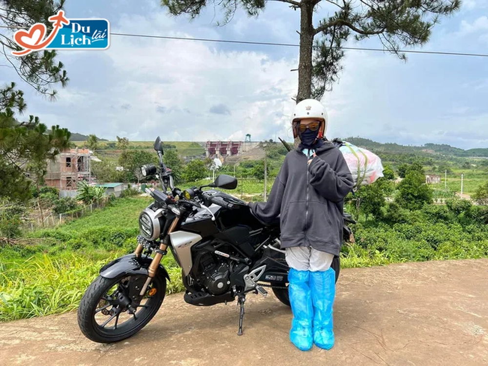 Ba và con gái cùng phượt xe máy từ Sài Gòn ra Đà Lạt: Bắt đầu từ một điều ước của con - Ảnh 11.