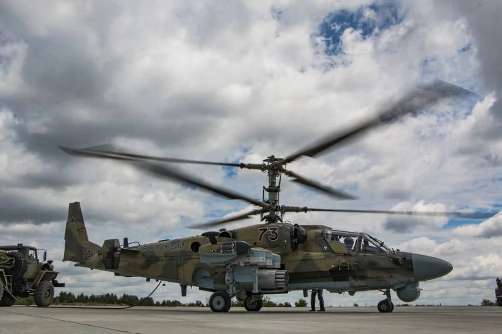 Chuyên gia Nga: Thợ săn đêm Mi-28N và Cá sấu Ka-52 - Mèo nào cắn mỉu nào? - Ảnh 3.