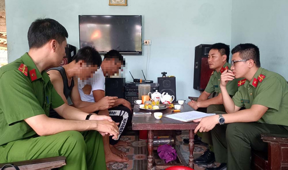 Hàng trăm thanh niên bị lừa bán sang Campuchia: Vỡ mộng đổi đời nhờ việc nhẹ lương cao - Ảnh 2.