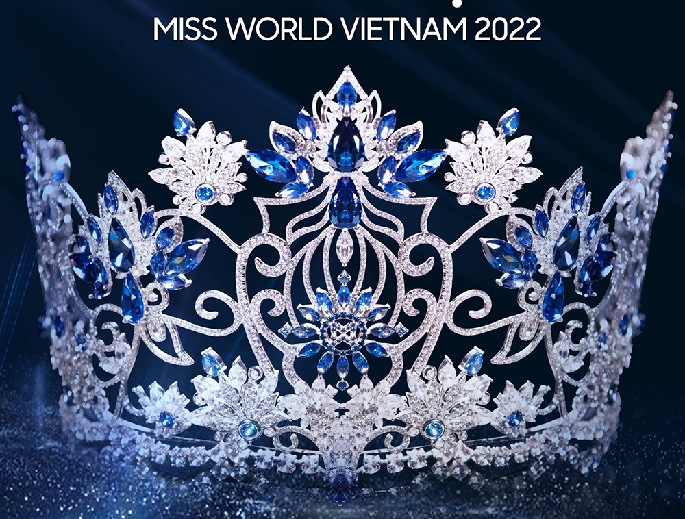 “Mỹ nhân đẹp nhất thế giới 2020” sang Việt Nam chấm thi hoa hậu - Ảnh 4.