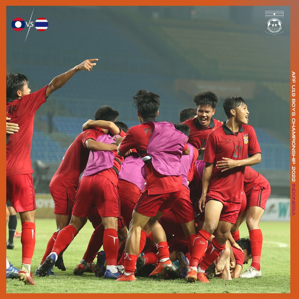 Báo Lào: “Đả bại Thái Lan để vào Chung kết, U19 Lào khiến cả ĐNÁ và thế giới choáng váng” - Ảnh 1.