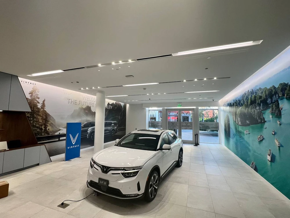 2 showroom đầu tiên của VinFast tại Mỹ lộ diện: Rộng 300m2, gần ngay Tesla  - Ảnh 8.