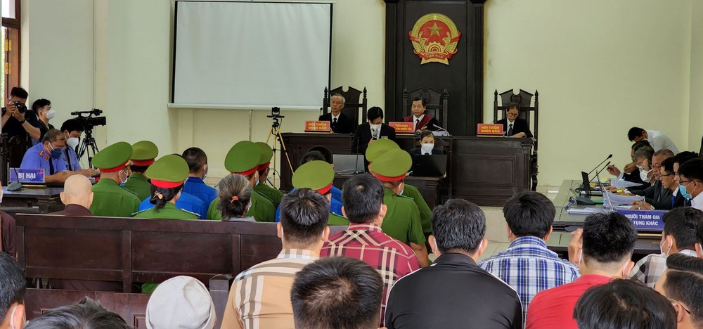 Sơ thẩm vụ Tịnh thất Bồng Lai: An ninh thắt chặt, hôm nay sẽ tuyên án từng bị cáo - Ảnh 4.