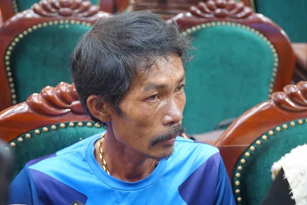 Chủ tàu cá Bình Thuận gặp nạn: 10 ngày trôi dạt trên biển 8 anh em hứng nước để mưa uống - Ảnh 2.