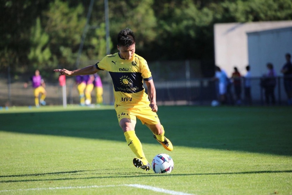 Pau FC đụng độ cường địch, cơ hội nào cho Quang Hải chào sân Ligue 2? - Ảnh 2.